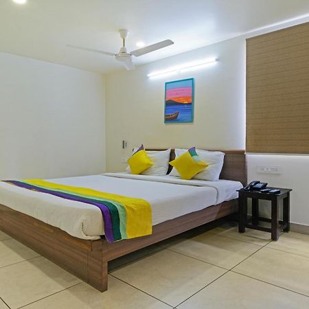 Itsy Hotels N Square Виджаявада Экстерьер фото