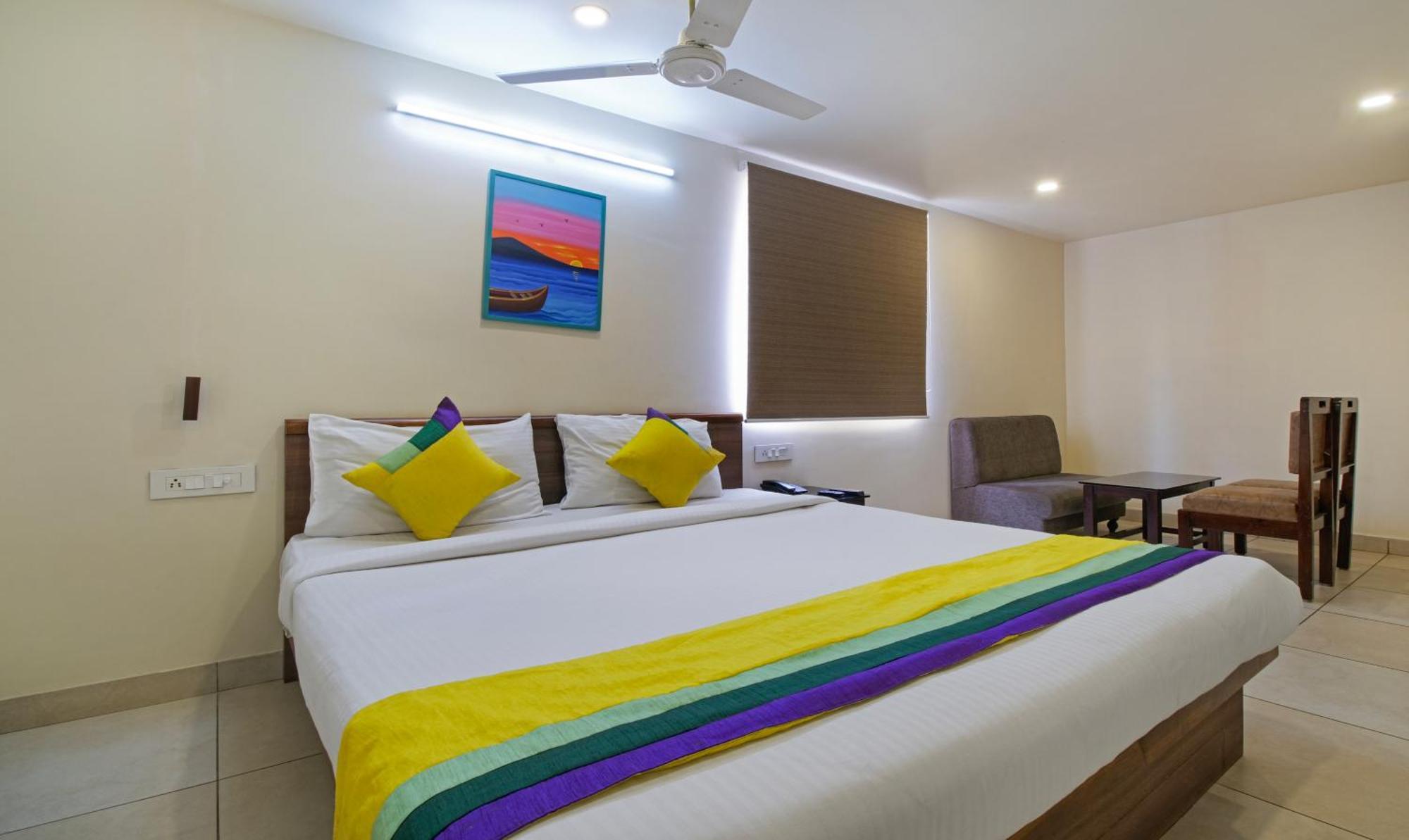 Itsy Hotels N Square Виджаявада Экстерьер фото